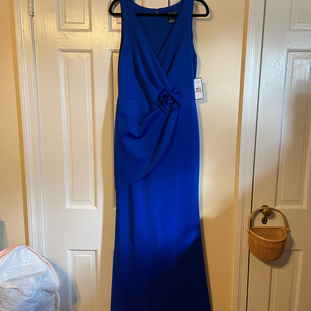 Jessica Howard Gorgeous Scuba Royal Blue Gown